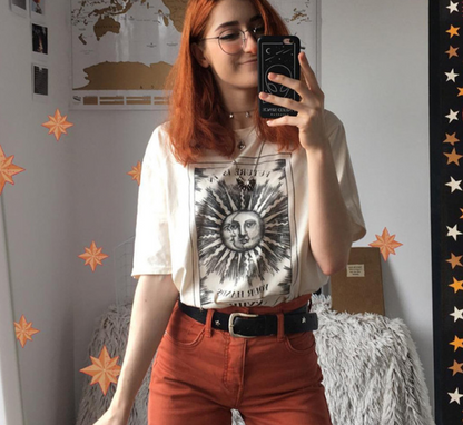 Le Soleil Tarot Card Graphic T-Shirt